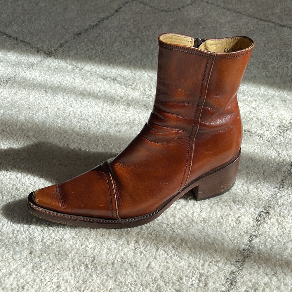 The Brit-style cowboy boot